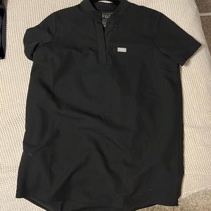 Figs maternity scrub top- black. Size XXS